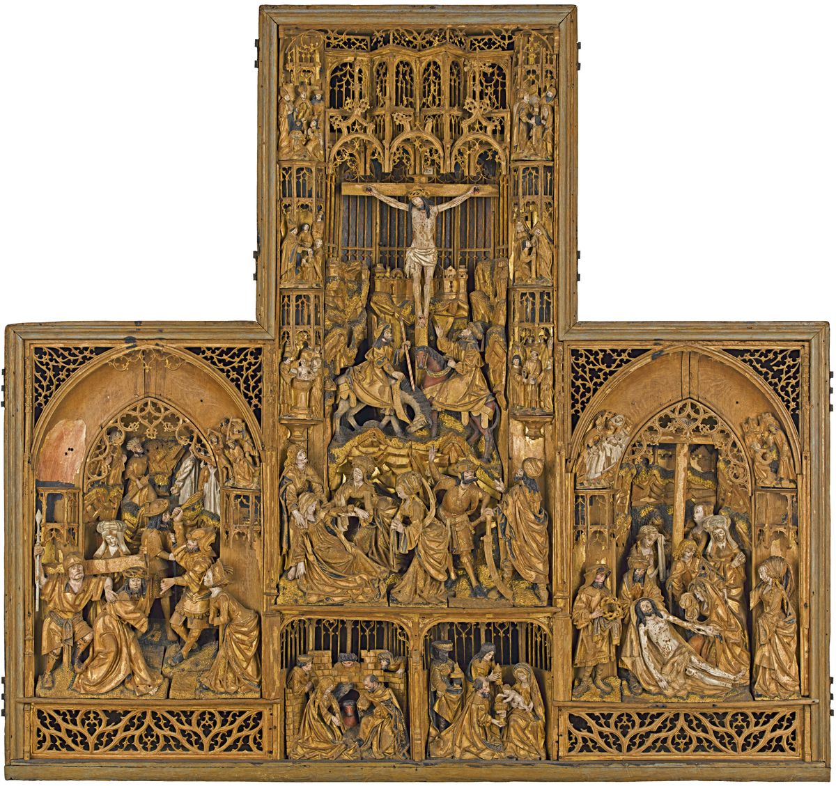 Grand retable en bois, subdivisé en plusieurs compartiments, avec au centre une scène de Crucifixion.